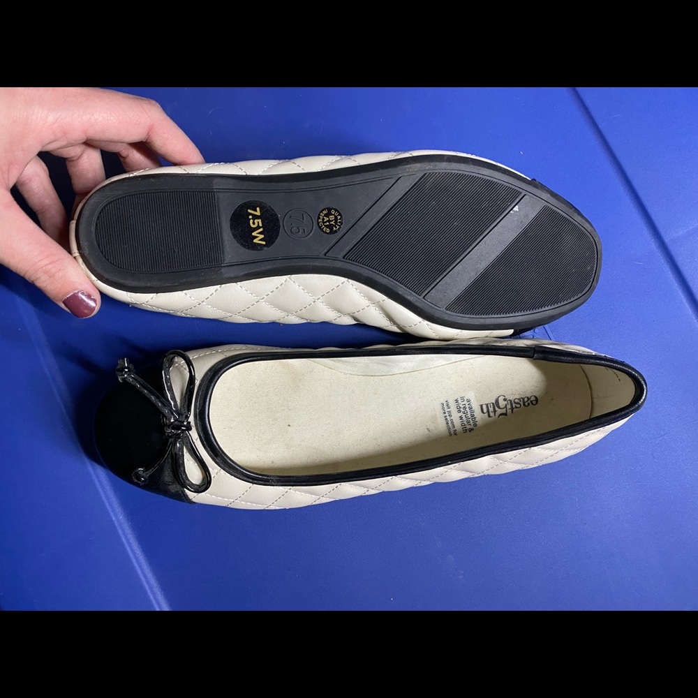 Womens flat size 7.5